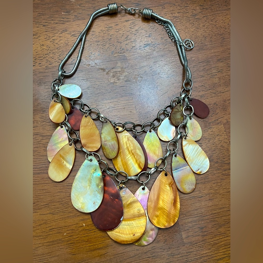Erica Lyons Elegant Gold and Brown Shell Statement Necklace
